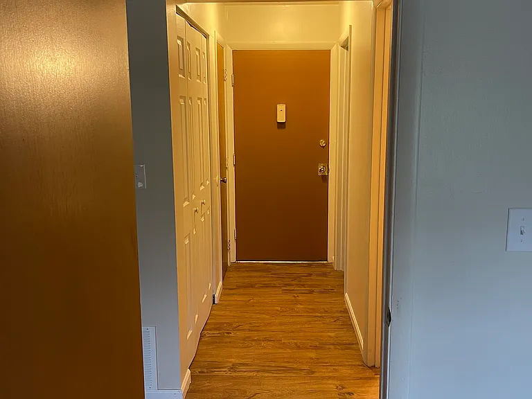 Colonial Estates — Photo 14