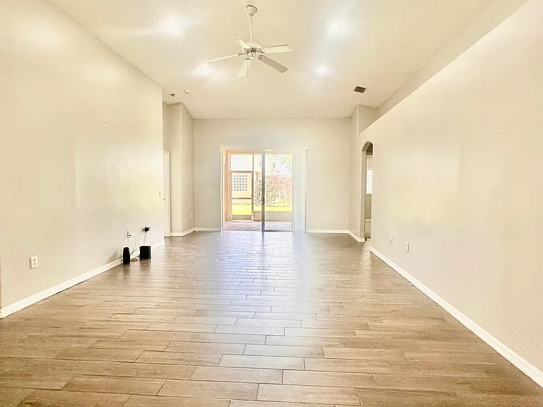 2817 Mondavi Dr — Photo 3