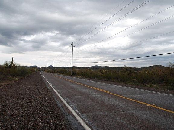 3rd image of 27XX W NEW RIVER Road #202-11-029N