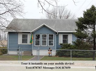 2230 E 23rd St, Des Moines, IA 50317