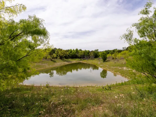 525 Jack Rabbit Cir, Zephyr, TX 76890
