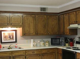 121 Heflin Hill Ln, Russellville, AR 72802