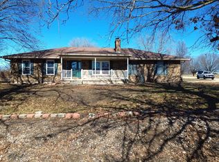 3601 Allendale Dr, Macon, MO 63552