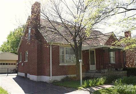 3rd image of 528 Saint Anthony Dr