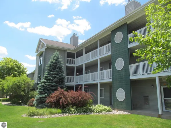614 S Lake St #7, Cadillac, MI 49601