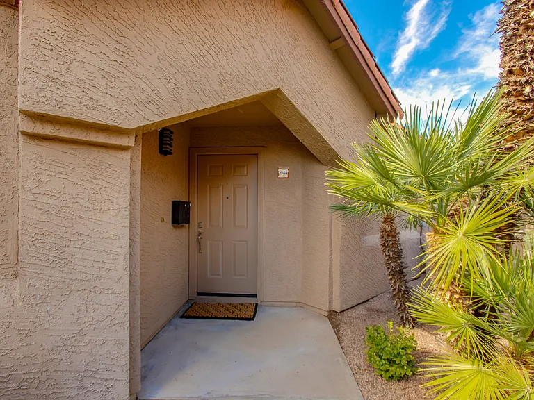 8700 E Mountain View Rd #1084 — Photo 3