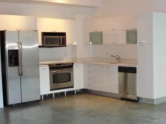 2 bed, $2,550 — Photo 2