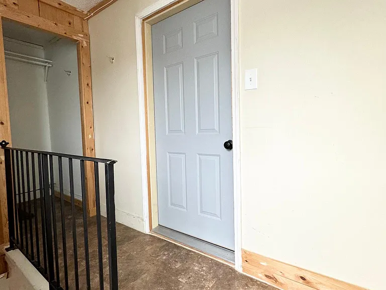 1007 S Jefferson St — Photo 2