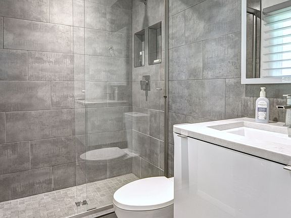 2nd image of 4151 Elizabeth Ln