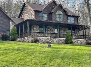761 Timberlake Dr, New Creek, WV
