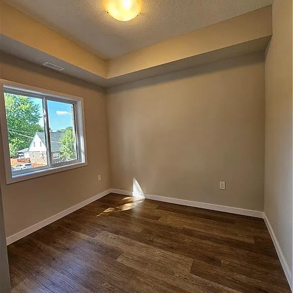 721 Dolph St N #2 — Photo 14