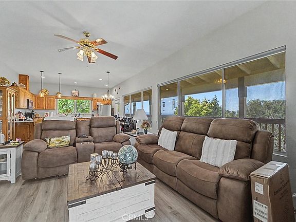 2nd image of 106 Peak View Dr