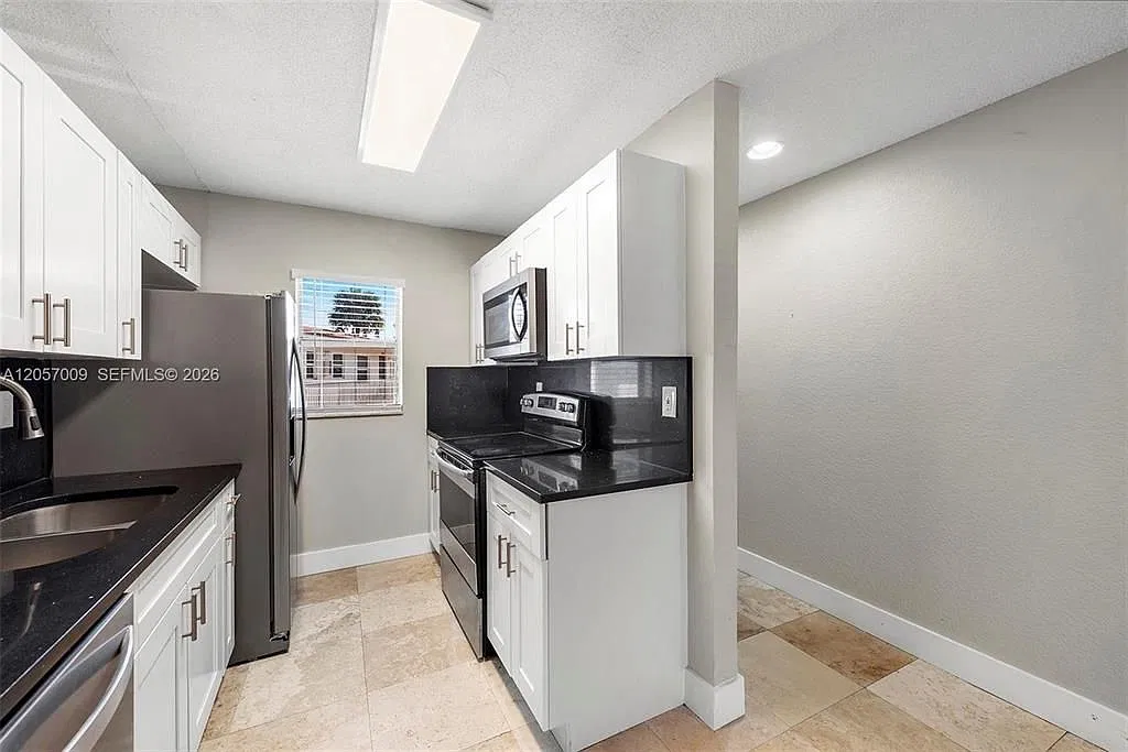 3242 Coral Ridge Dr — Photo 4
