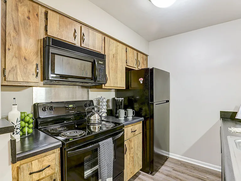 Beechmill Apartments — Photo 14