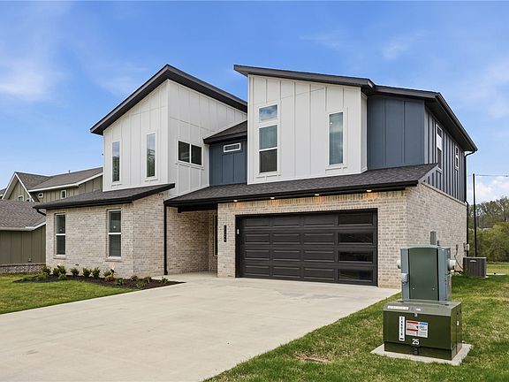 2nd image of 1124 Bunker Dr