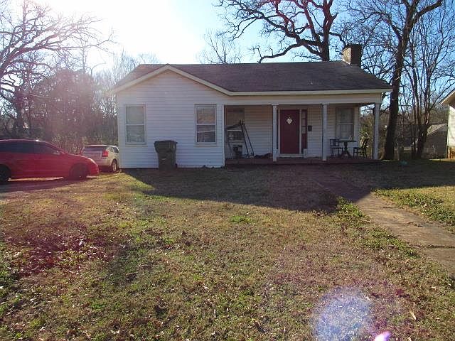 1st image of 1313 Oakdale Dr