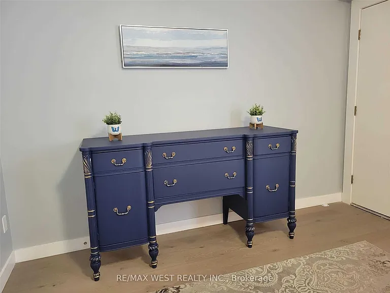 354 Marlee Ave — Photo 10