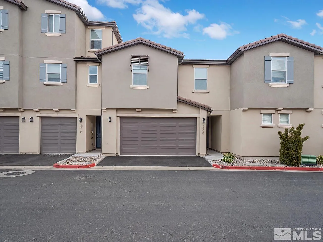 2200 Altamira Dr photo 1