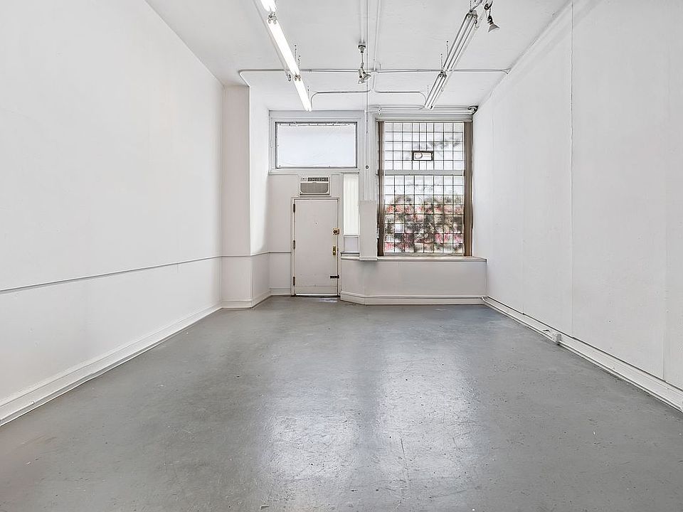 2nd image of 6 Rivington St APT 1