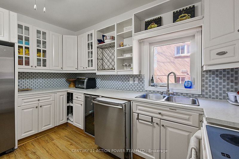 Ottawa House for rent - 4 Bedrooms — photo 12