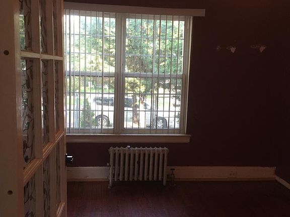 4th image of 8643 111th St #1