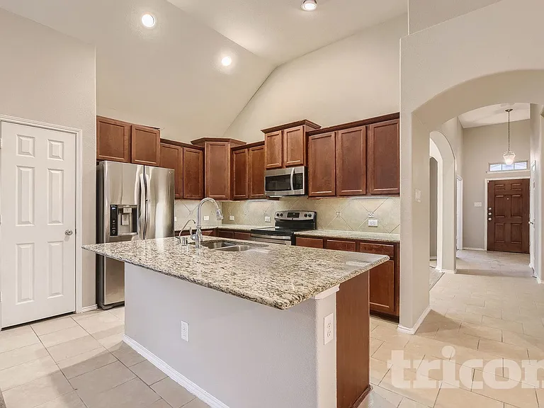 1820 Abby Creek Dr — Photo 15