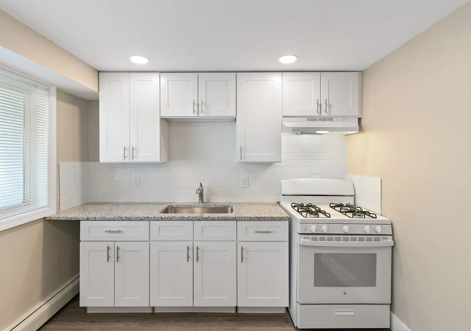 Brownell Apartments - Coast to Coast Management — Photo 3