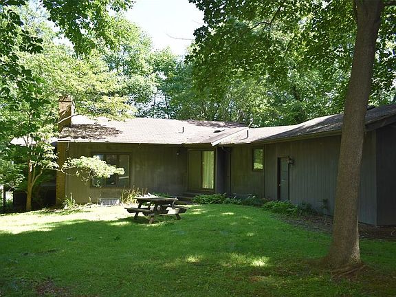 4th image of 4290 Pleasant Valley Ln