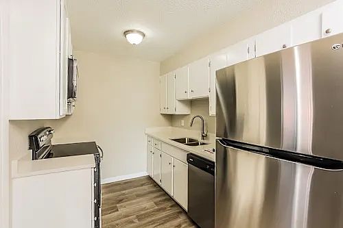 1st image of 8520 Essex Dr