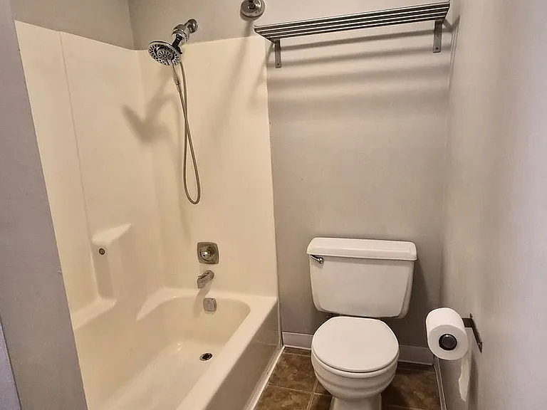 1482 Stonebridge Cir #C6 — Photo 9