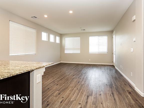 3rd image of 4340 Stardusk Falls Ave
