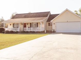 4850 Lovett Rd, Waycross, GA 31503