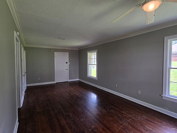 5th image of 1393 Ridgewood Park Rd