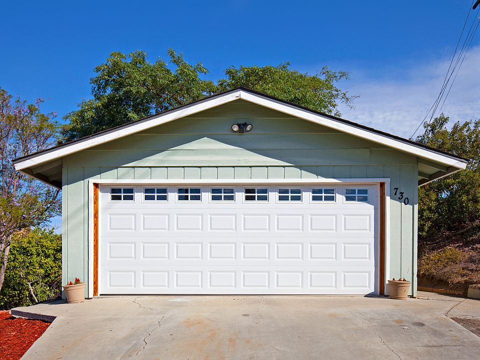 1st image of 730 Lonsdale Ln