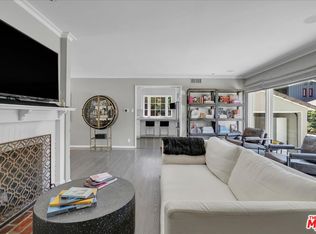 2424 Castilian Dr, Los Angeles, CA 90068