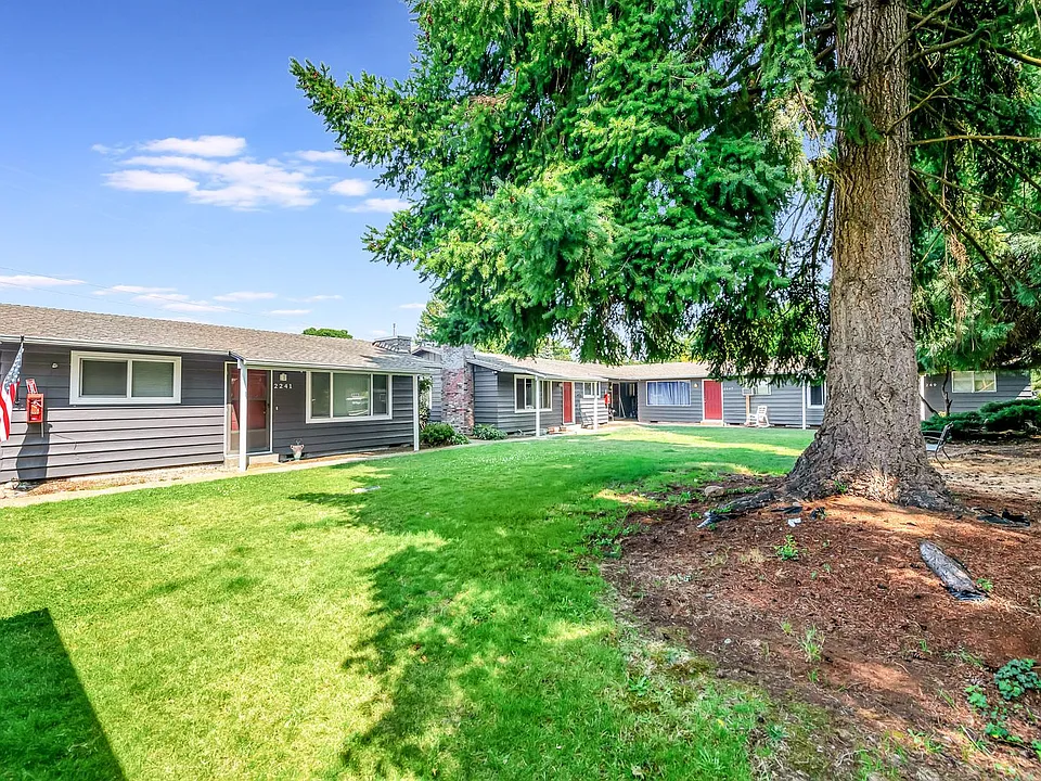 7 Oaks