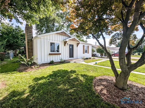 375 Thomas St, Fostoria, OH 44830