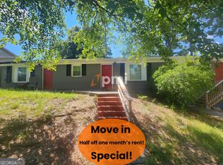 217 Greenbriar Dr #B, Cedartown, GA 30125