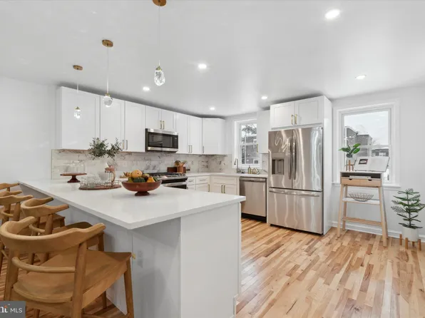 1316 E Barringer St, Philadelphia, PA 19119