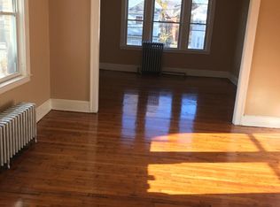 18 Sterling St, Hartford, CT 06112