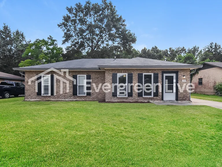 6442 Pinebrook Dr — Photo 1