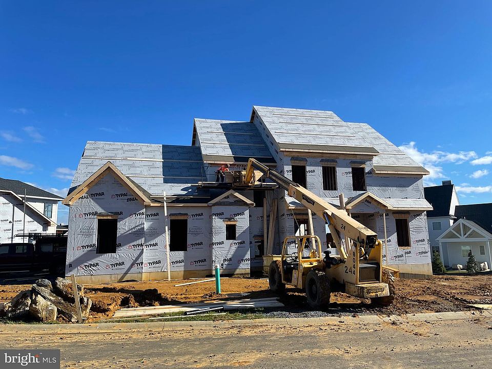 2nd image of 41 Station Stone Ln