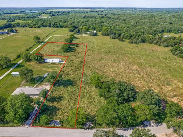 9436 Dripping Springs Rd, Denison, TX 75021