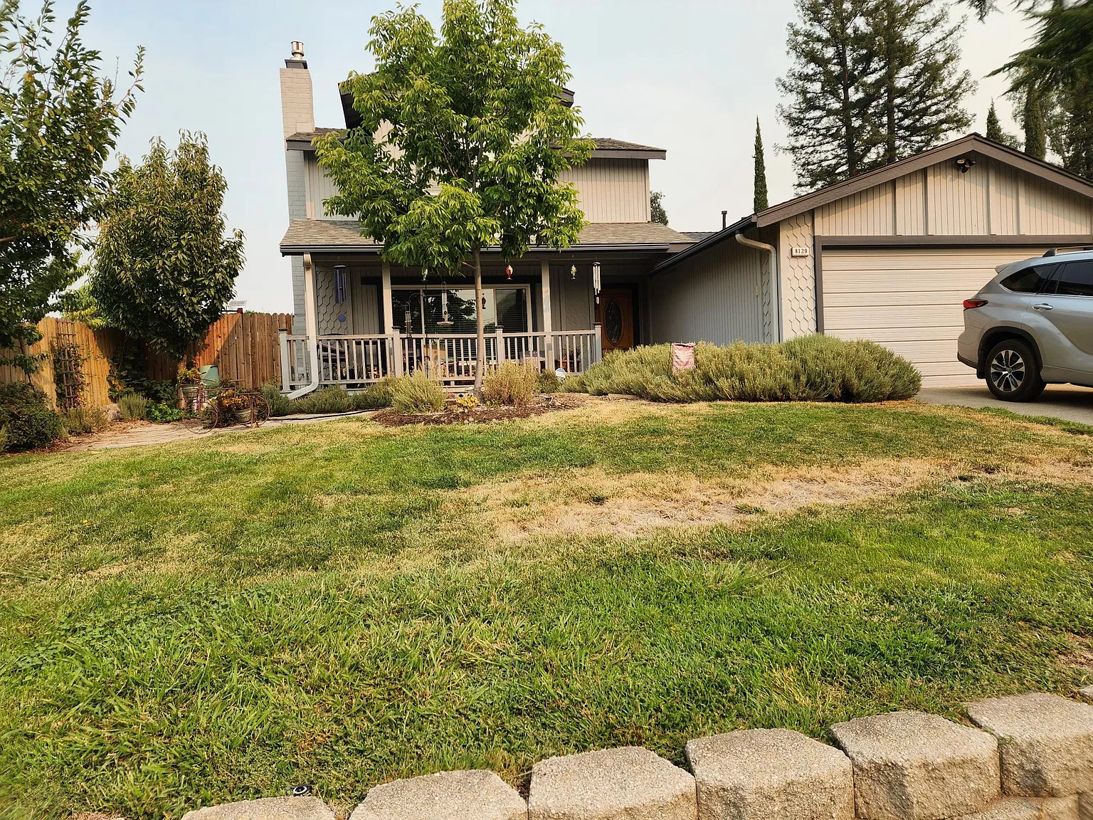 8129 Forest Oak Way — Photo 2