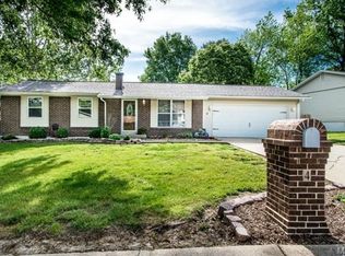 4 Brookshire Dr, Saint Peters, MO 63376