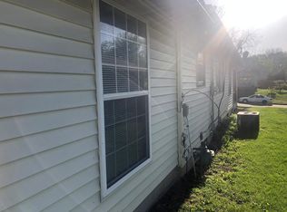 919 Walnut St, Valley Falls, KS 66088