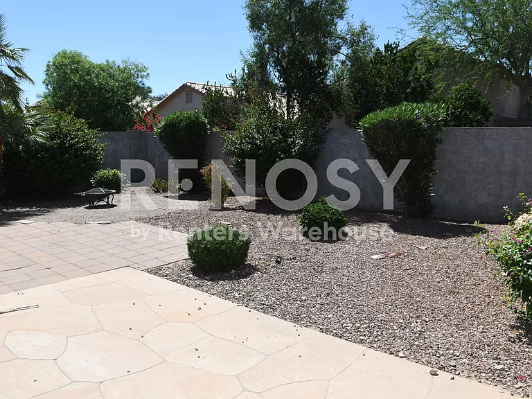 8757 E Avalon Dr — Photo 24