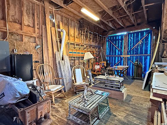 5th image of 363 S Lubec Road