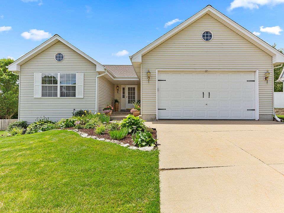 2304 Judith Ln Waukesha WI 53188 Zillow