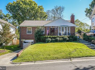 406 Penwood Rd, Silver Spring, MD 20901